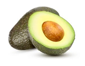 Frische Avocado, halbiert, mit grünem Fruchtfleisch und braunem Kern neben ganzer Avocado