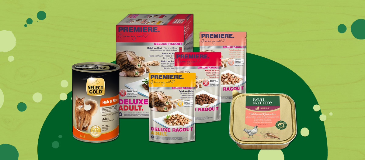 DE_KW31_CatDay_.Fullsize1 Verschiedene Premium-Katzenfutterprodukte für erwachsene Katzen, darunter Select Gold, Premiere Deluxe Ragout und Real Nature mit Huhn und Gemüse.