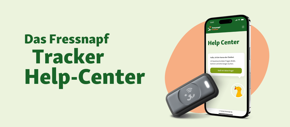 Tracker Help Center Fressnapf Tracker Help-Center mit Smartphone und Haustier-Tracker-Gerät, Chatbot Hanna auf dem Bildschirm
