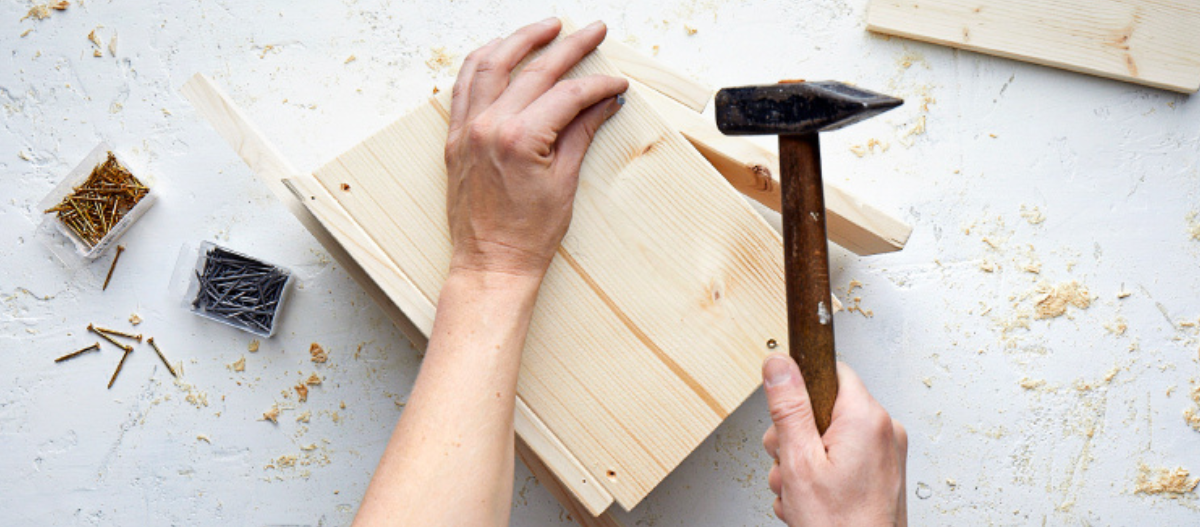 DIY-Wildtier-Vogel-Nistkasten-Vogelhaus-Step-9-1200x527