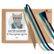 KATER KASIMIR Katzenspielzeug-Set: 3 Holzstäbe mit blau-cremefarbenen Quasten; Etikett trägt außerdem 'Handmade with Love'.