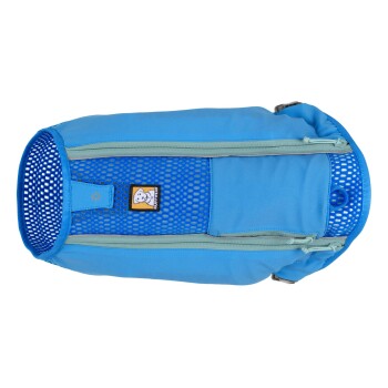 Blauer Haustierträger mit Netzseiten, mit einem Reißverschlussverschluss und einem Anhänger mit einem Hundelogo. Ideal für den Transport kleiner Haustiere.