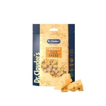 Verpackung von Dr. Clauder's Trainee Snack Kaeese, die käsegeschmackvolle Haustierleckereien mit den Etiketten "High Premium" und "Freshlock" zeigt.