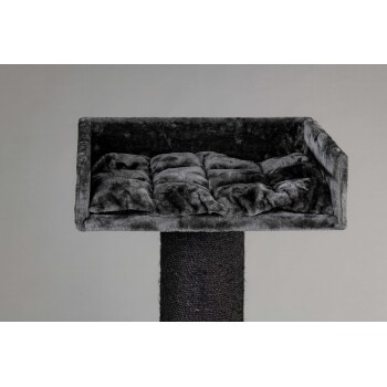 Grau plüschiges Katzenbett auf einem schwarzen Kratzbaum, mit einer gepolsterten, gesteppten Oberfläche für Komfort.