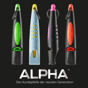 Vier bunte ACME Hundepfeifen mit Schlüsselringen auf schwarzem Hintergrund, beschriftet mit „ALPHA Die Hundepfeife der neusten Generation“.