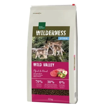 Hondenvoerzak "Wilderness Junior Wild Valley" met twee wolven, met 70% vlees, 30% fruit/ groenten, 0% toevoegingen.