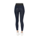 Marineblaue Sportleggings mit hohem Bund und Netzpaneelen auf der Rückseite, kombiniert mit weißen Turnschuhen.