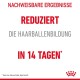 Text, der ein Haustierprodukt bewirbt, das behauptet, die Bildung von Haarballen in 14 Tagen zu reduzieren, mit dem Logo von Royal Canin.