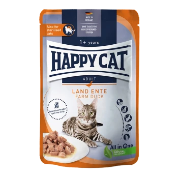 Happy Cat Adult Katzenfutterverpackung mit einer getigerten Katze, beschriftet mit "Land Ente Farm Duck," mit einer Schüssel mit Nassfutter.
