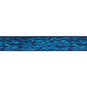 Blaue gemusterte Hundeleine mit einer Mischung aus dunklen und hellen Blautönen, vor einem weißen Hintergrund präsentiert.