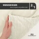 Wendekissen mit glatter und gerippter Textur, das eine Hand zeigt, die das Kissen hält. Der Text lautet "2 in 1" und "WENDEKISSEN".