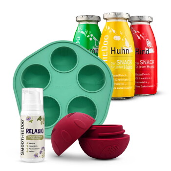 SmoothieDog-Set für Haustiere: grüne 6-Fach-Silikonform, Relaxio-Pumpflasche, rotes Leckerpuzzle, Flaschen mit den Aufschriften 'Huhn' und 'Rind'.