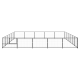 Ecke eines schwarzen Metall-Haustierkäfigs mit Gitterdrahtdesign, das eine robuste Konstruktion und einen sicheren Verschlussmechanismus zeigt.