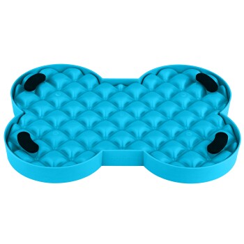 Blauer, knochenförmiger Slow-Feeder-Hundenapf mit erhabener strukturierter Oberfläche und vier schwarzen Gummigriffen.