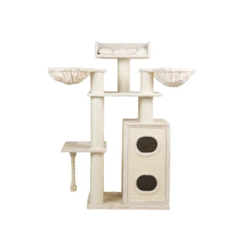 Katzenbaum mit zwei hängenden Betten, einem Kratzbaum, einem gemütlichen würfelförmigen Versteck und einem Seilspielzeug, alles in einer sanften Cremefarbe.