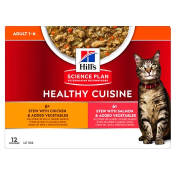 Hill's Science Plan Healthy Cuisine Katzenfutterverpackung mit einer getigerten Katze, die 12 Beutel Eintopf mit Huhn und Lachs zeigt.