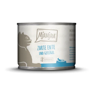 Dose Katzenfutter mit der Aufschrift "Mjamjam Zarte Ente und Geflügel", mit einer Silhouette einer Katze und Text über natürliche Zutaten.