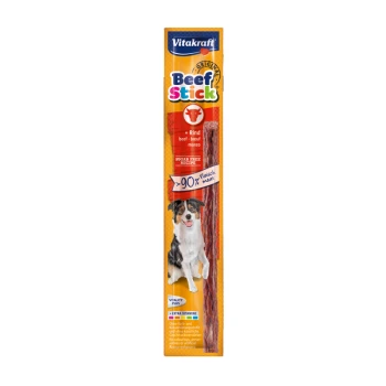 Verpackung für Vitakraft Beef Stick Hundesnacks mit einem lächelnden Hund, mit Text, der "90% Fleisch," "zuckerfreies Rezept" und "Vitalität plus" hervorhebt.