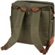 Sac de transport pour animaux de compagnie vert olive avec des accents marron, doté de sangles ajustables et de plusieurs poches de rangement.