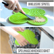 Grüne Silikon-Haustierfütterungsmatte mit strukturierten Bereichen, die eine Hand zeigt, die einen Spatel benutzt, beschriftet mit "INKLUSIVE SPATEL" und "SPÜLMASCHINENGEIGNET."
