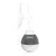 Jouet interactif en plumes Catit, avec une base en forme d'œuf blanche et un dessus en maille, et une plume attachée par un fil flexible.