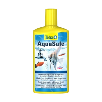 Bouteille de conditionneur d'eau Tetra AquaSafe pour poissons, avec une étiquette jaune comportant des images de poissons et un robinet, et un texte multilingue.