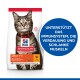 Hill's Science Plan Katzenfutter-Tüte mit einer getigerten Katze, mit Text, der Unterstützung für Immunität, Verdauung und schlanke Muskeln hervorhebt.