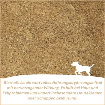 Nahaufnahme von Bierhefe-Granulat mit deutschem Text, der besagt, dass es bei Haut- und Fellproblemen von Hunden hilft; weiße Hundesilhouette sichtbar