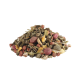 Haufen einer Kleintierfuttermischung mit Heu, braunen Pellets, Samen sowie rosa und gelben Krokettenstücken.