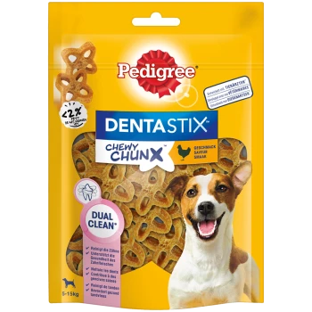Pedigree DentaStix Chewy Chunks Hundeleckerlis in einer gelben Verpackung, mit einem doppelten Reinigungsanspruch und zahnmedizinischen Vorteilen.