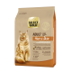 Hundefutterbeutel mit der Aufschrift "SELECT GOLD ADULT Hair & Skin," mit einer flauschigen Katze auf der Vorderseite, mit Details zu Zutaten und Vorteilen.