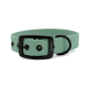 Ein mintgrüner Hundehalsband mit einer schwarzen Schnalle und einem metallischen D-Ring, mit dem eingravierten Text "DIE HUNDIDEA" auf der Schnalle.