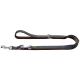 Eine strapazierfähige Hundeleine mit einem grauen Riemen und einem braunen Griff, einem Metallclip und einem grünen Etikett, ideal für Spaziergänge mit Haustieren.