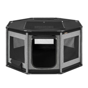 Ein grau und schwarzes achteckiges Haustierspielzelt mit Netzpaneelen und einem Reißverschluss-Eingang, das für den Innen- oder Außenbereich konzipiert ist.