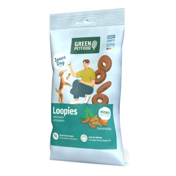 Green Petfood Loopies-Tüte mit Insekten-Hundesnacks, Cartoon-Mann und Hund, ringenförmige Leckerlis; zeigt die Texte 'Insect Dog' und 'Mono Protein'.