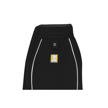 Schwarze Hundejacke mit reflektierenden Akzenten, ausgestattet mit einem gelben Ruffwear-Logo und einer Hundillustration.