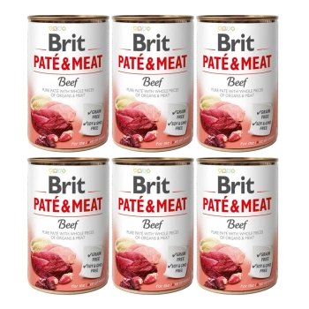 Sechs Dosen Brit Paté & Meat Hundefutter, mit der Aufschrift "Rindfleisch", mit Bildern von rohem Fleisch und einem Hinweis, der besagt "Getreidefrei, Soja- & GMO-frei."