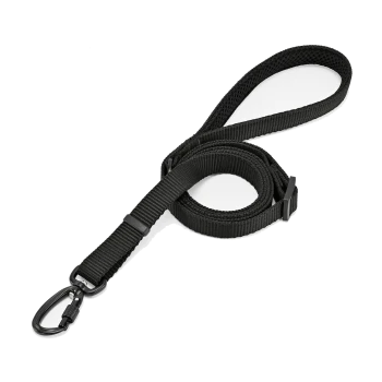 Schwarze verstellbare Nylon-Hundeleine mit gepolstertem Griff, gerolltem Riemen und drehbarem Metallkarabiner