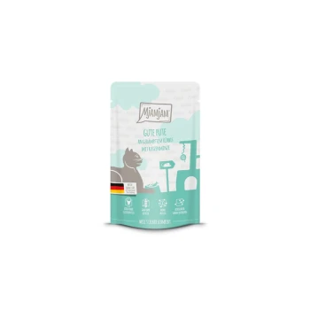 Verpacktes Katzenfutter mit der Aufschrift "MjAMjAM Gute Pute", mit Truthahn und Kürbis mit Katzenminze, in einem hellblauen Design mit einer Katzenillustration.