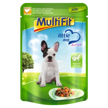 Un sachet de nourriture pour animaux de compagnie vert avec un chiot Bulldog français, étiqueté "MultiFit petit chien Junior" avec du poulet et des légumes, et une suggestion de portion.