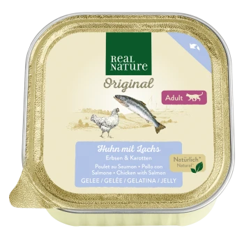 Verpackung von Real Nature Original Haustierfutter mit "Huhn mit Lachs," mit Erbsen und Karotten, gekennzeichnet für erwachsene Katzen.
