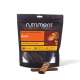 Schwarze Nutriment Natural Treats Tüte mit Aufschrift „Huhn“ 1 kg, Hundeprofilbild und braunen Trainingsriegeln.