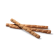 Trois bâtonnets à mâcher texturés pour chiens disposés sur un fond blanc, mettant en valeur leur couleur brune et leur surface striée.