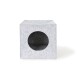 Cube en feutre gris pour animaux de compagnie avec une entrée circulaire, conçu comme un refuge confortable pour les chats ou les petits animaux.
