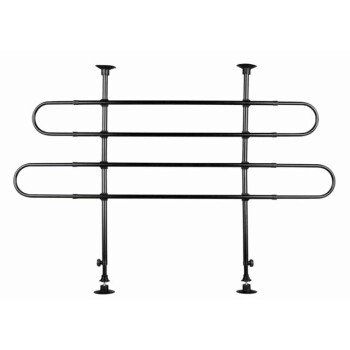 Schwarzes Metallhaustiergitter mit drei horizontalen Stangen und verstellbarer Höhe, entworfen, um Haustiere in einem bestimmten Bereich zu halten.