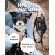 Kleiner schwarz-weißer Hund, dessen Besitzer die Leine mit 360°-Karabiner hält; Text: „Gemütlicher Spaziergang“ und „Bequemer Neopren-Griff“.