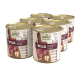 Sechs Dosen Betty's Landhausküche Hundefutter, beschriftet mit "WILD mit Amaranth, Rote Beete und Apfel", mit Bildern von Fleisch und Äpfeln.