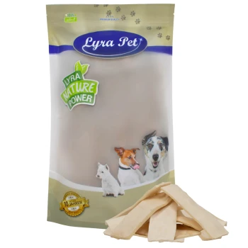 Kauchips aus Büffelhaut 1 kg Verpackung von Lyra Pet Nature Power Hundeleckerlis mit drei Hunden auf der Vorderseite, mit mehreren Leckerlis, die vorne angezeigt werden.