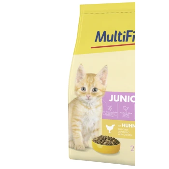 Eine Tüte MultiFit Junior Katzenfutter mit einem niedlichen orangefarbenen Kätzchen auf der Vorderseite, mit wichtigen Details zu Zutaten und Vorteilen.