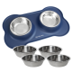 Zwei Edelstahlschalen für Haustiere auf einer blauen, knochenförmigen Matte, begleitet von vier zusätzlichen Edelstahlschalen.